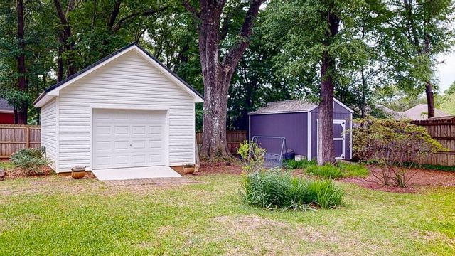 201 Bent Oak Drive, Dothan, AL 36303