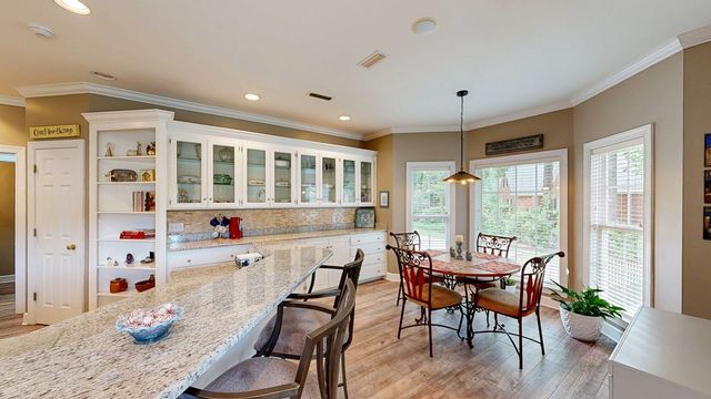 201 Bent Oak Drive, Dothan, AL 36303