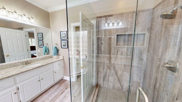 201 Bent Oak Drive, Dothan, AL 36303