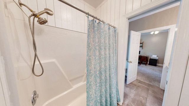 201 Bent Oak Drive, Dothan, AL 36303