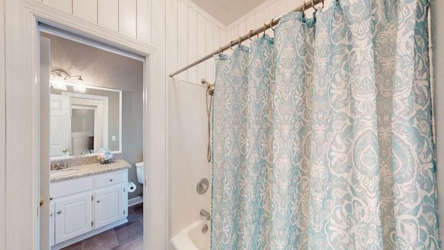 201 Bent Oak Drive, Dothan, AL 36303
