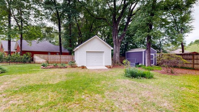 201 Bent Oak Drive, Dothan, AL 36303