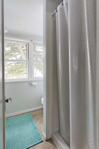 31 Latham Court, Burlington, VT 05401