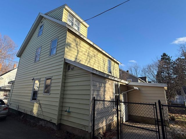 31 Latham Court, Burlington, VT 05401