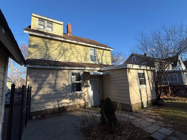 31 Latham Court, Burlington, VT 05401