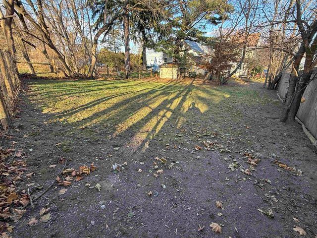 31 Latham Court, Burlington, VT 05401