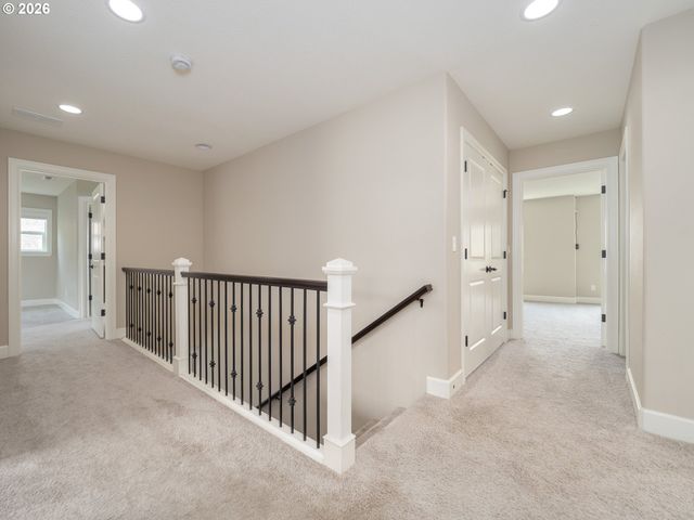 5818 Nw BANNISTER Dr, Portland, OR 97229