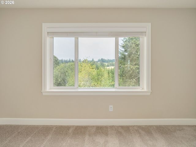 5818 Nw BANNISTER Dr, Portland, OR 97229