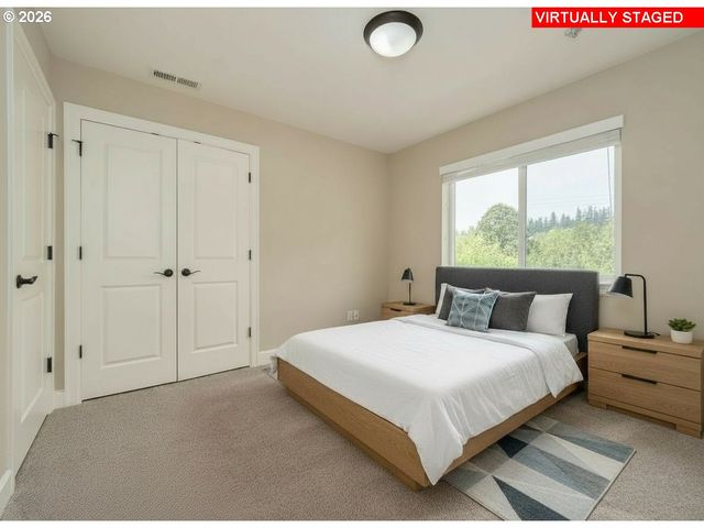 5818 Nw BANNISTER Dr, Portland, OR 97229