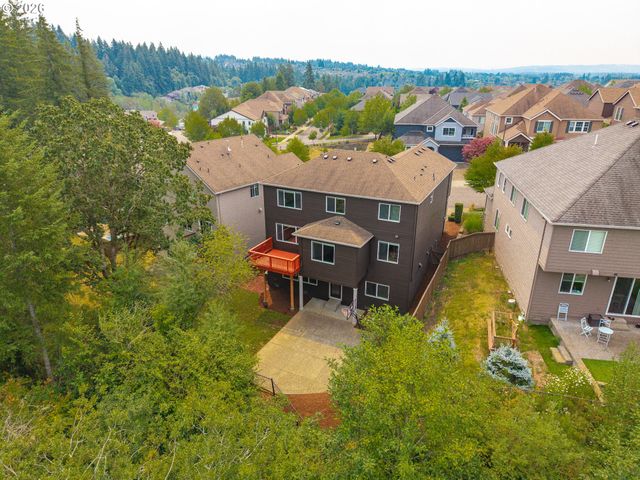 5818 Nw BANNISTER Dr, Portland, OR 97229