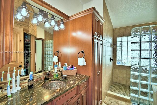 260 Cheshire Way, Davenport, FL 33897