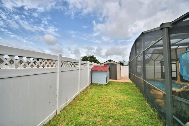 260 Cheshire Way, Davenport, FL 33897