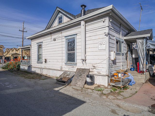 140 E Riverside Drive, Watsonville, CA 95076