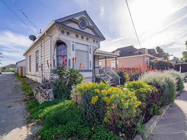 140 E Riverside Drive, Watsonville, CA 95076