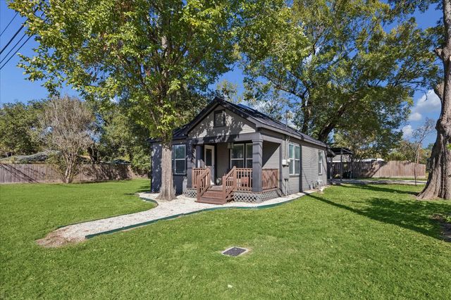 605 N Meyer Street, Sealy, TX 77474