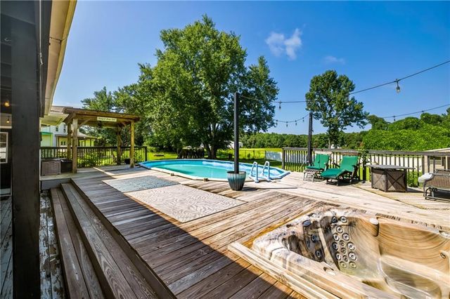 365 Timber Mill Circle, Carrollton, GA 30116