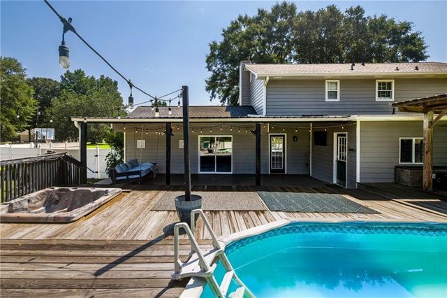 365 Timber Mill Circle, Carrollton, GA 30116
