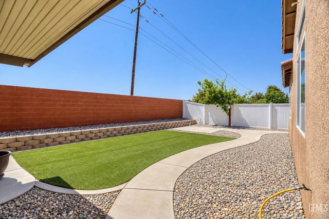 14603 Yellow Lupine Drive, Bakersfield, CA 93314