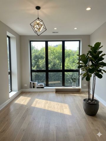1073 W Polk Street 3, Chicago, IL 60607