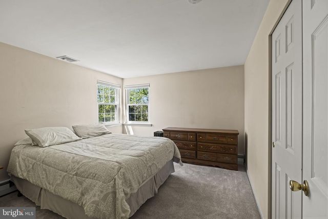 285 MANOR RD, Harleysville, PA 19438