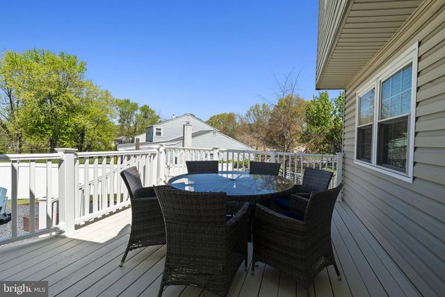 285 MANOR RD, Harleysville, PA 19438