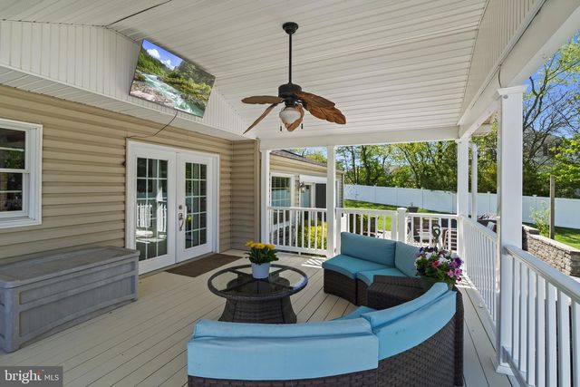 285 MANOR RD, Harleysville, PA 19438