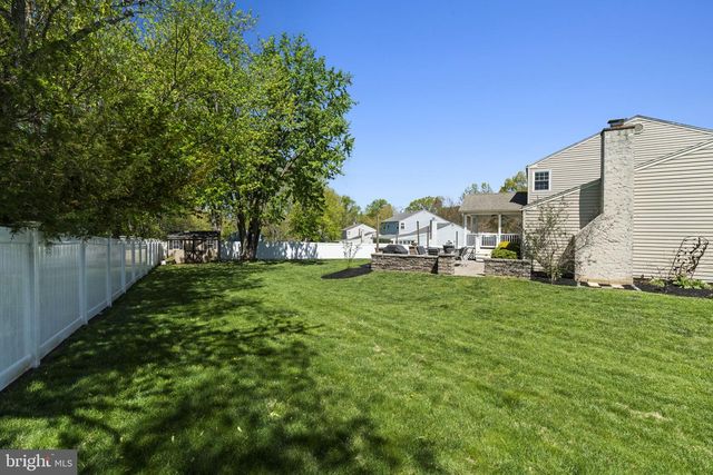 285 MANOR RD, Harleysville, PA 19438