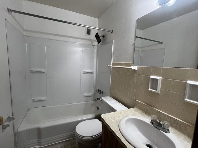 8708 W Villard AVENUE, Milwaukee, WI 53225