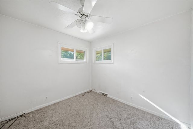 2806 Aurora Avenue, Des Moines, IA 50310