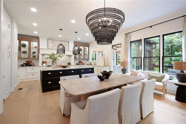 2975 Woodvale Court, Alpharetta, GA 30022