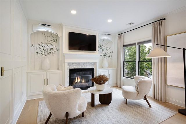 2975 Woodvale Court, Alpharetta, GA 30022