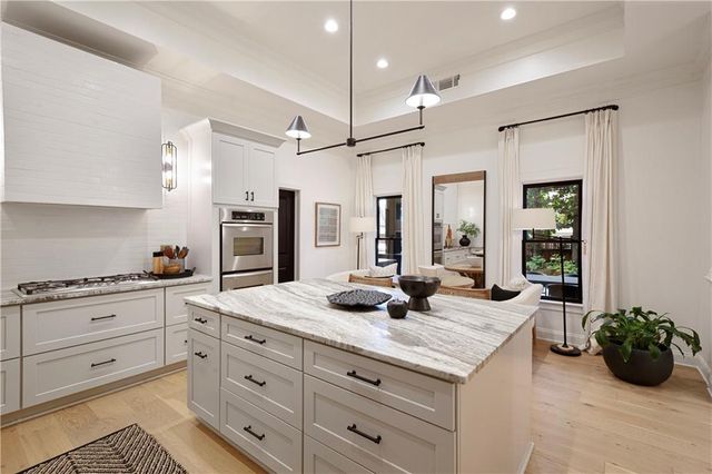 2975 Woodvale Court, Alpharetta, GA 30022