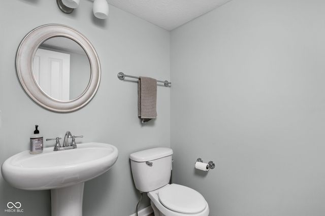 1409 Berry Lake Way, Brownsburg, IN 46112