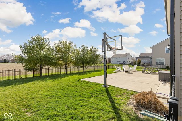 1409 Berry Lake Way, Brownsburg, IN 46112