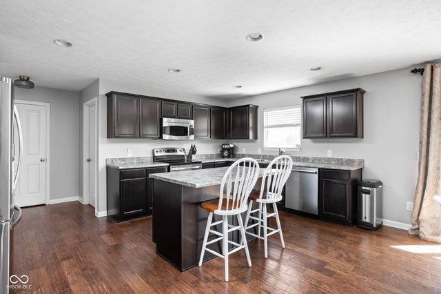 1409 Berry Lake Way, Brownsburg, IN 46112