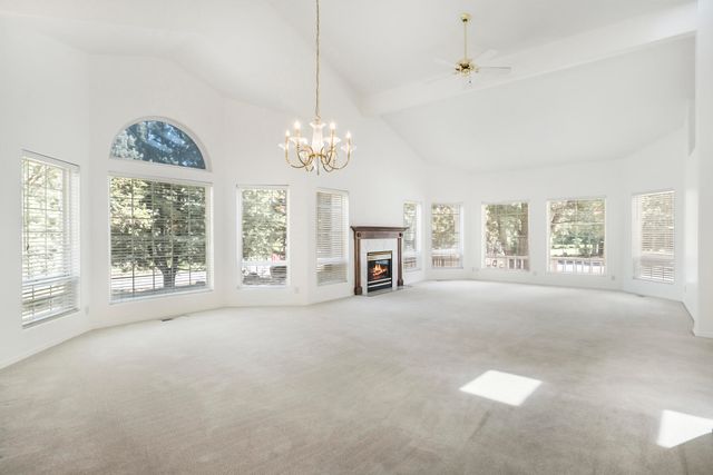 892 NW Chelsea Loop, Bend, OR 97703