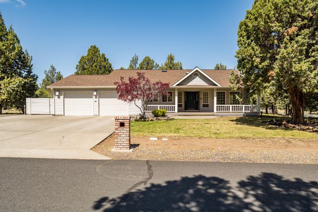 892 NW Chelsea Loop, Bend, OR 97703