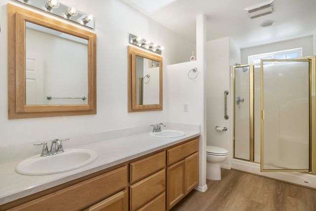 892 NW Chelsea Loop, Bend, OR 97703