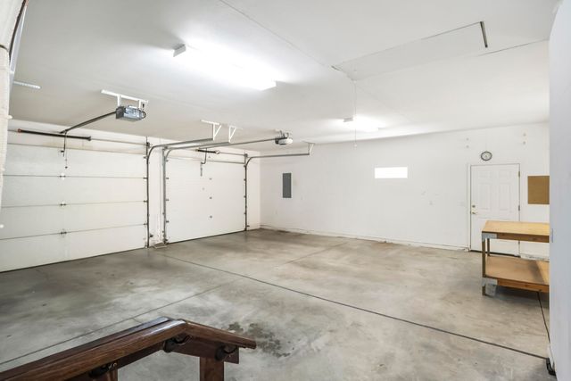 892 NW Chelsea Loop, Bend, OR 97703