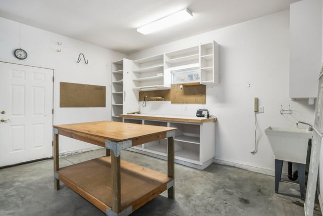 892 NW Chelsea Loop, Bend, OR 97703