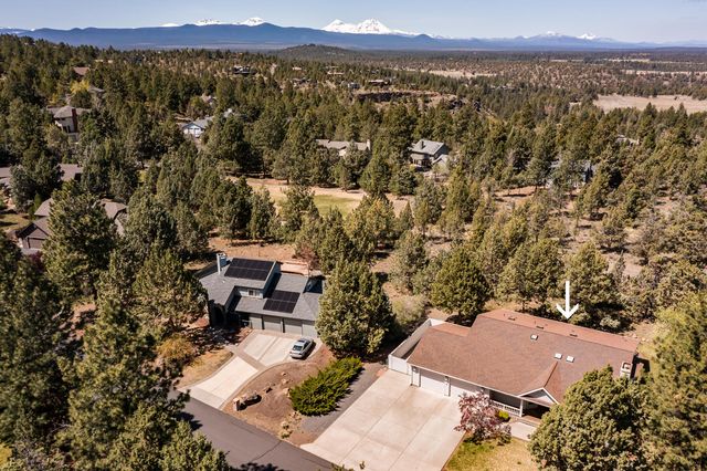 892 NW Chelsea Loop, Bend, OR 97703