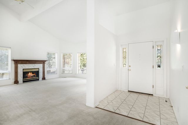 892 NW Chelsea Loop, Bend, OR 97703