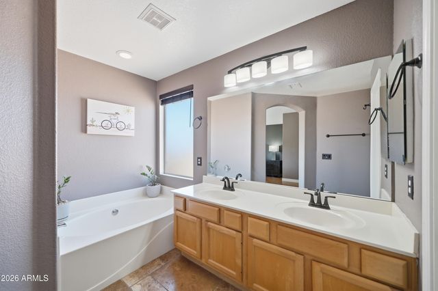 3165 E Desert Lane, Gilbert, AZ 85234