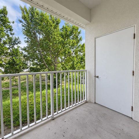 3325 SW 8th PL 108, Cape Coral, FL 33914