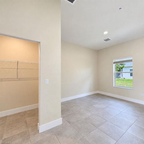 3325 SW 8th PL 108, Cape Coral, FL 33914