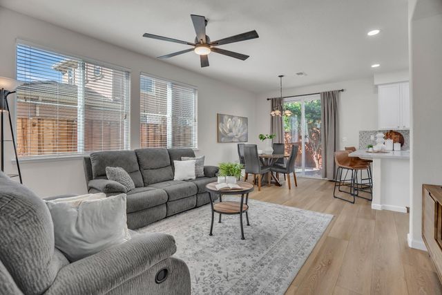 17125 Laurel Oak Ln, Lathrop, CA 95330