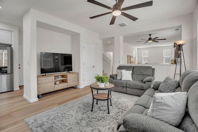 17125 Laurel Oak Ln, Lathrop, CA 95330