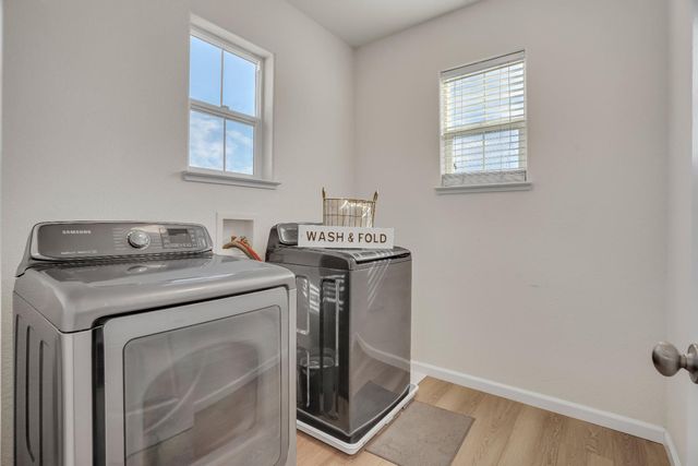 17125 Laurel Oak Ln, Lathrop, CA 95330