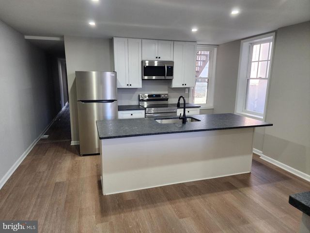 26 N 2ND AVE, Coatesville, PA 19320