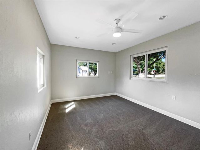 370 E WALDO STREET, Groveland, FL 34736